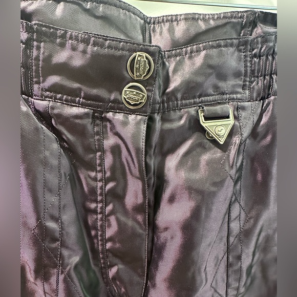 Women’s Spyder ski outfit - Picture 12 of 16